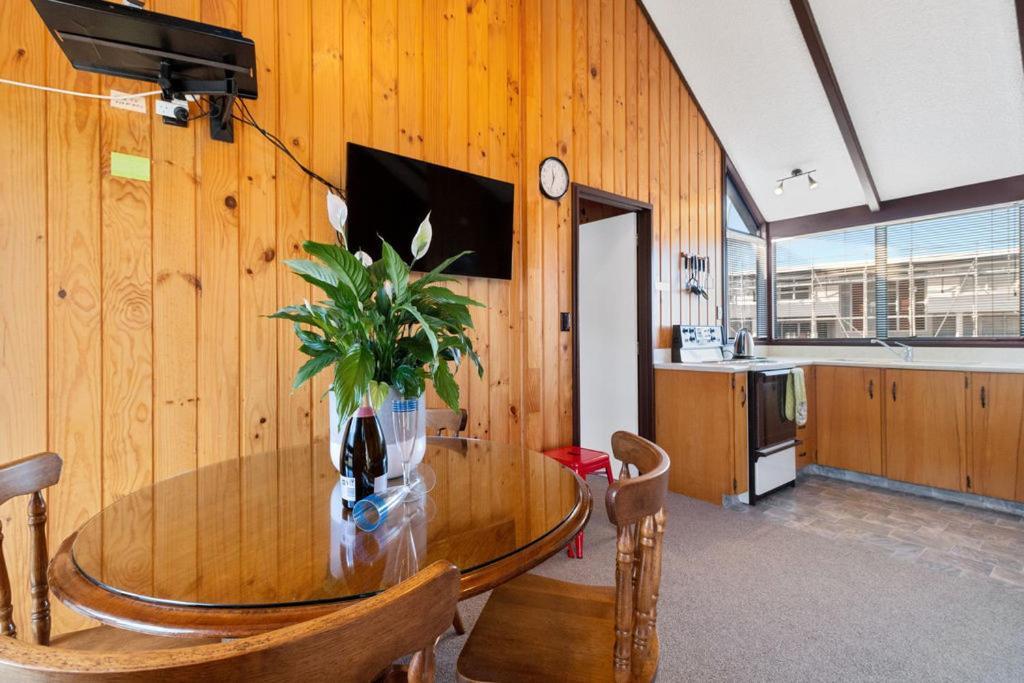 Downtown Mountview - Mt Maunganui Holiday Home 芒格努伊山 外观 照片